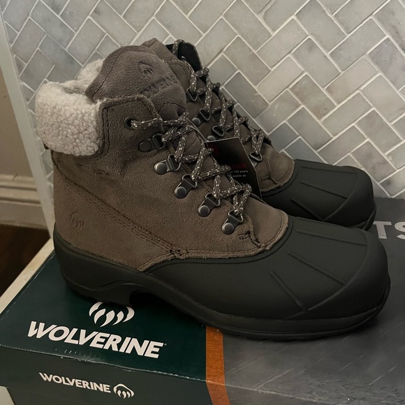 Wolverine Dark Brown and Black Insulated women’s boots. Size 9 - Picture 2 of 8